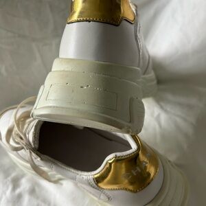 White fashion sneakers size 40